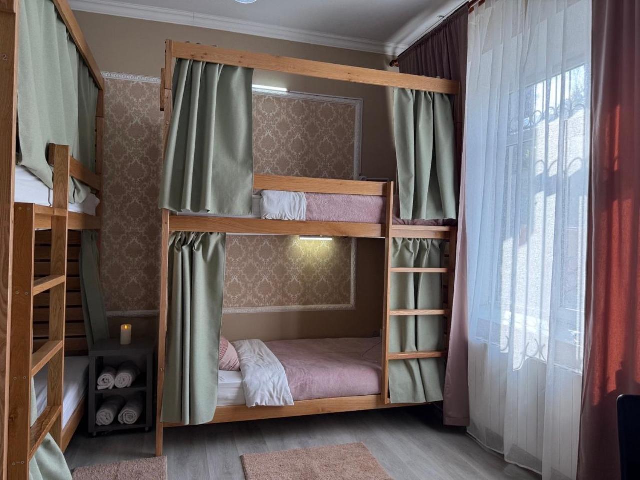 Buddha Hostel Bodoni Chişinău Extérieur photo